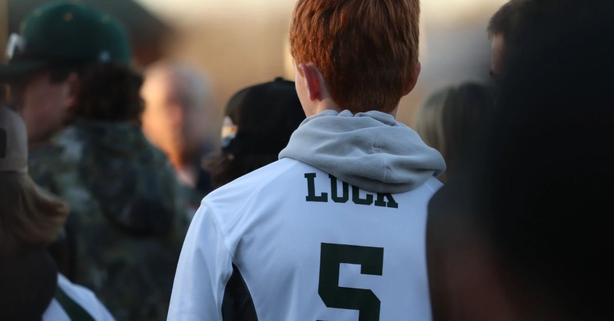 Louisa County High School holds vigil in memory of student